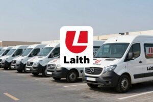 شعار شركة لايث دليفري مع أسطول من سيارات التوصيل شعار شركة الليث دليفري مع أسطول من سيارات التوصيل