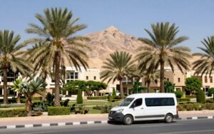 توصيل طلبات في مدينة العين